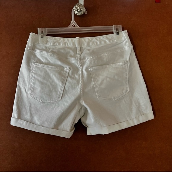 UNIVERSAL THREAD SHORTS WHITE - Picture 6 of 10